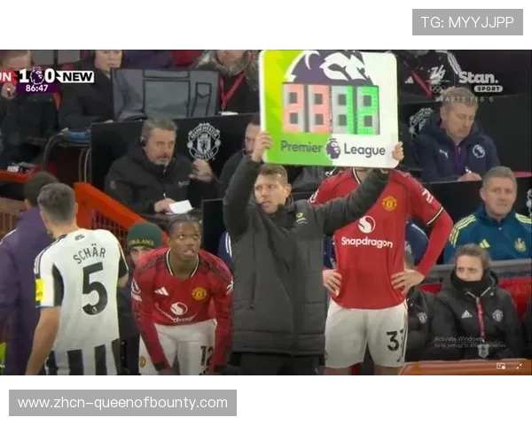 曼联左后卫马拉西亚时隔近一年再次在英超赛场获出场机会