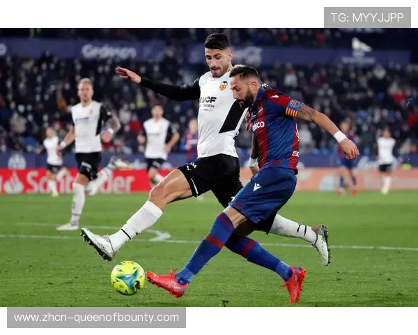 比利亚雷亚尔2-0阿拉维斯，主场统治力延续